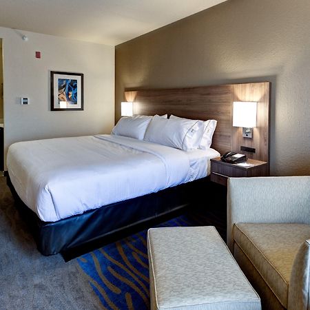 Holiday Inn Express & Suites Manhattan By Ihg Zewnętrze zdjęcie