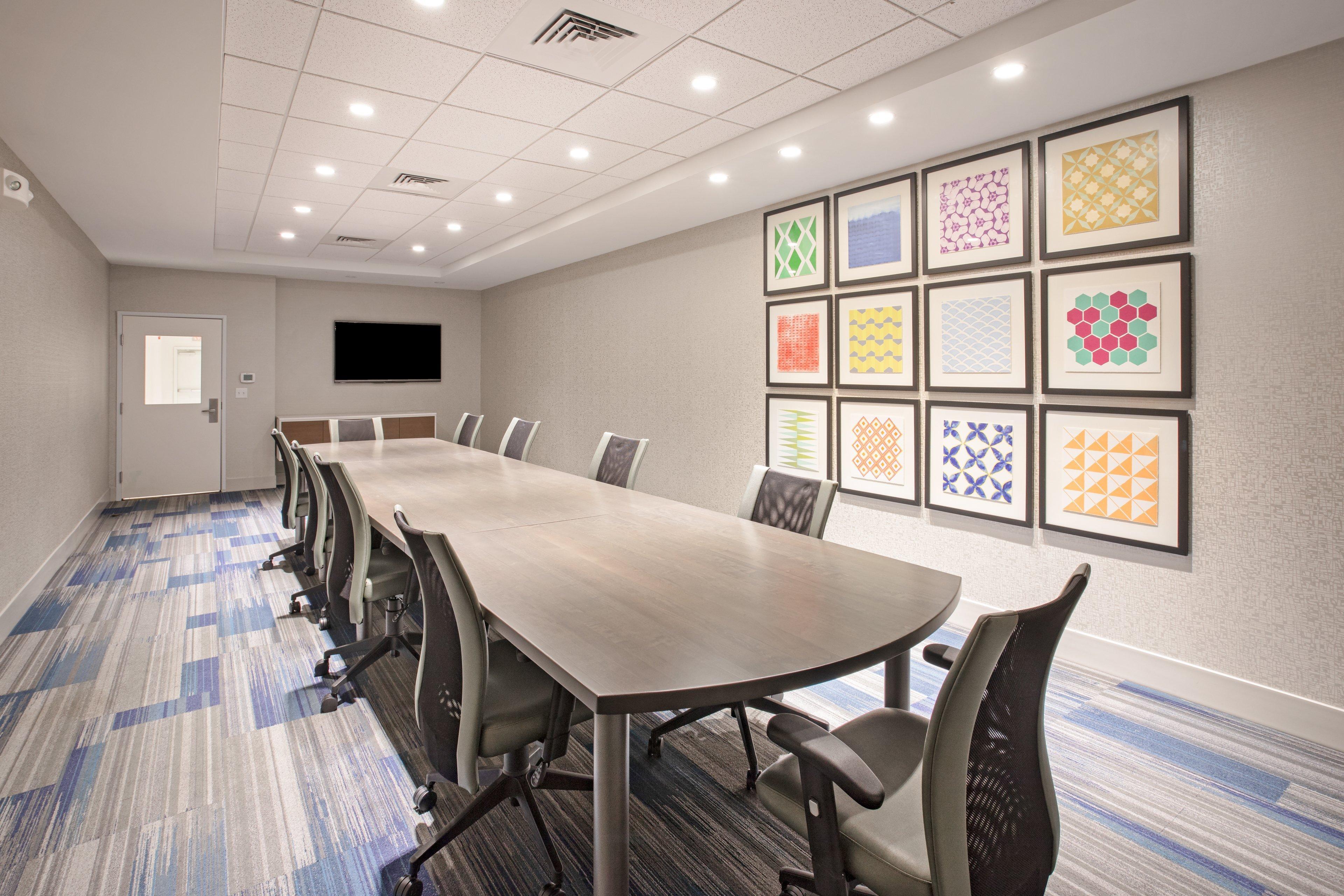 Holiday Inn Express & Suites Manhattan By Ihg Zewnętrze zdjęcie