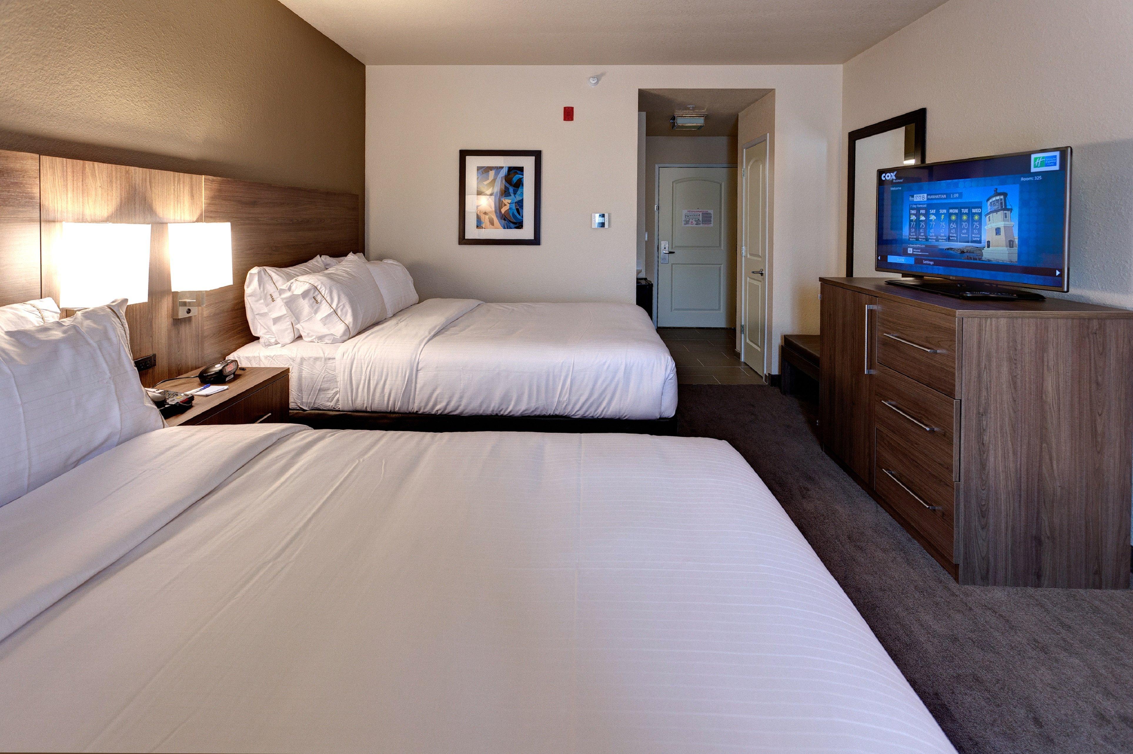 Holiday Inn Express & Suites Manhattan By Ihg Zewnętrze zdjęcie