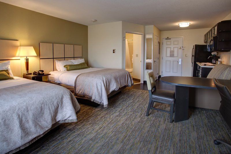 Holiday Inn Express & Suites Manhattan By Ihg Zewnętrze zdjęcie